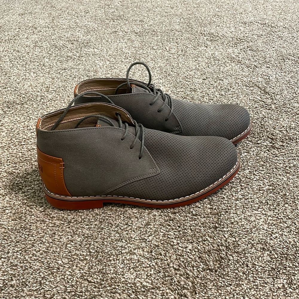 Kids size 7 brand new Steve Madden dress shoes